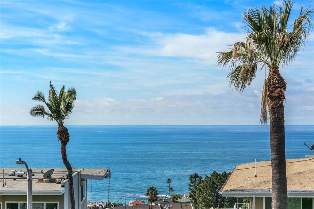 Laguna Beach, CA 92651,21703 Ocean Vista Drive #204