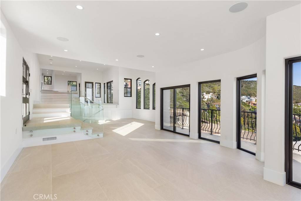 Laguna Beach, CA 92651,2790 Queda WAY