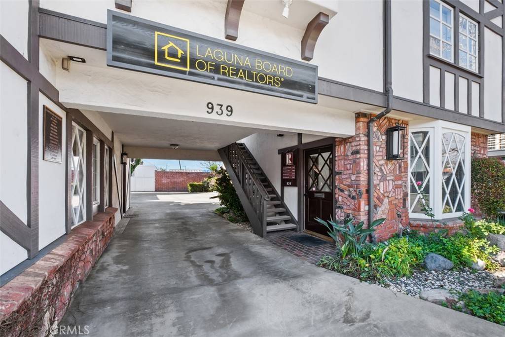 Laguna Beach, CA 92651,939 Glenneyre ST #E