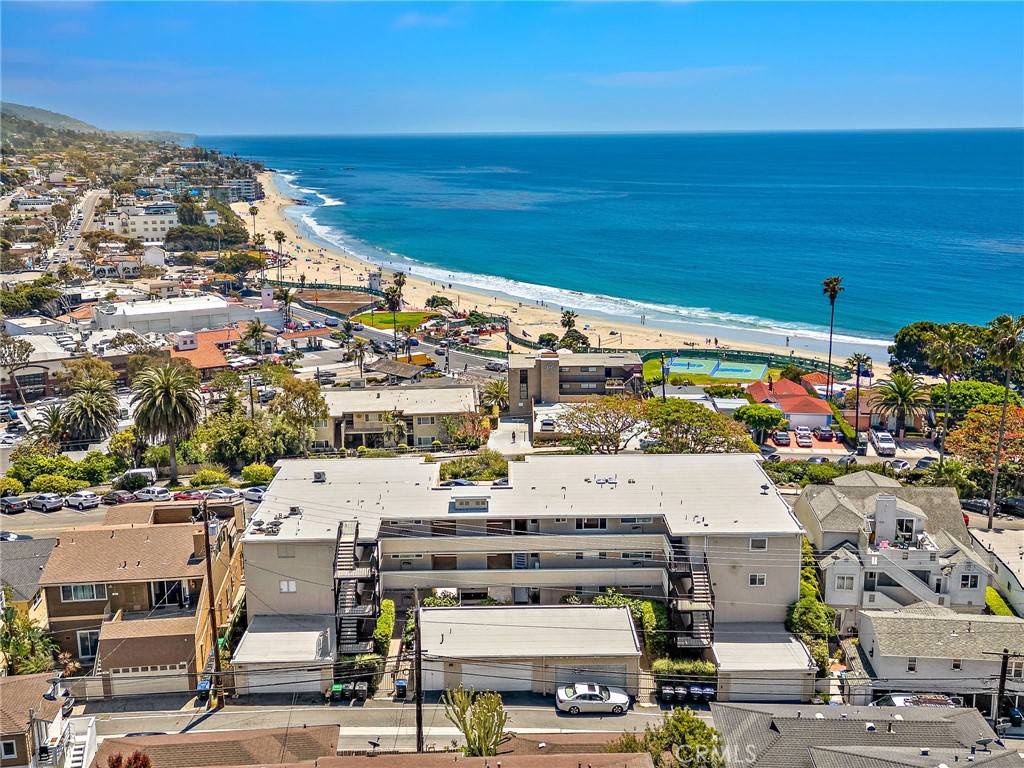 Laguna Beach, CA 92651,234 Cliff DR #4