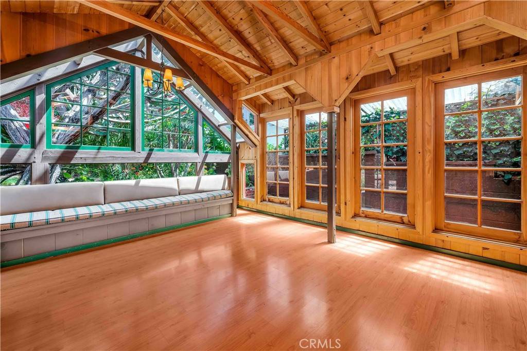 Laguna Beach, CA 92651,339 Saint Anns DR
