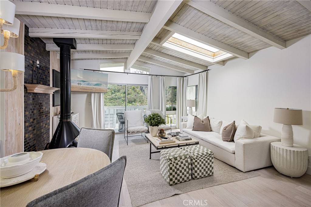 Laguna Beach, CA 92651,1025 Oro ST