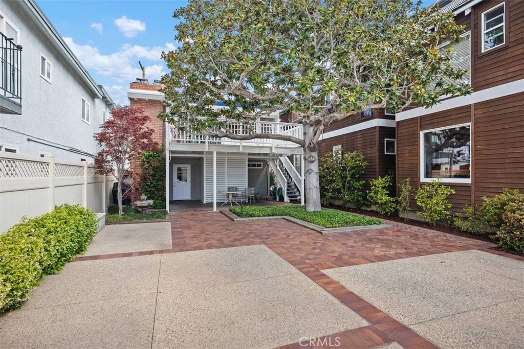 Newport Beach, CA 92662,122 Opal AVE #2