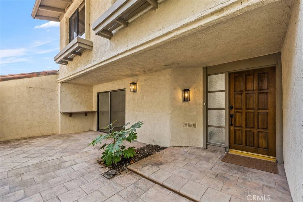 San Juan Capistrano, CA 92675,25572 Spinnaker DR