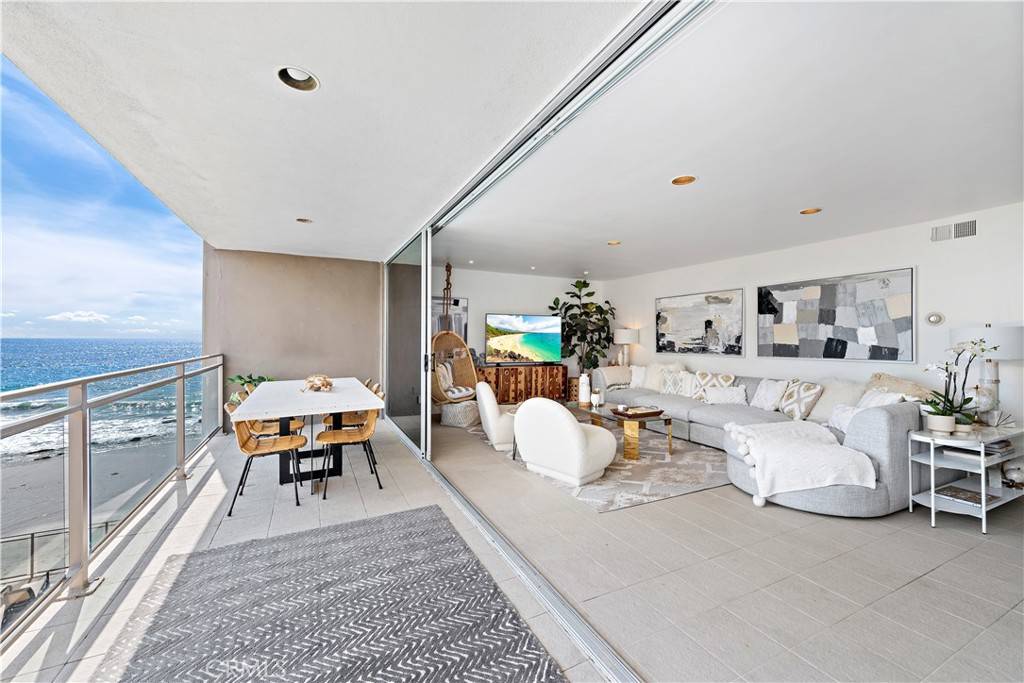 Laguna Beach, CA 92651,1585 S Coast #32