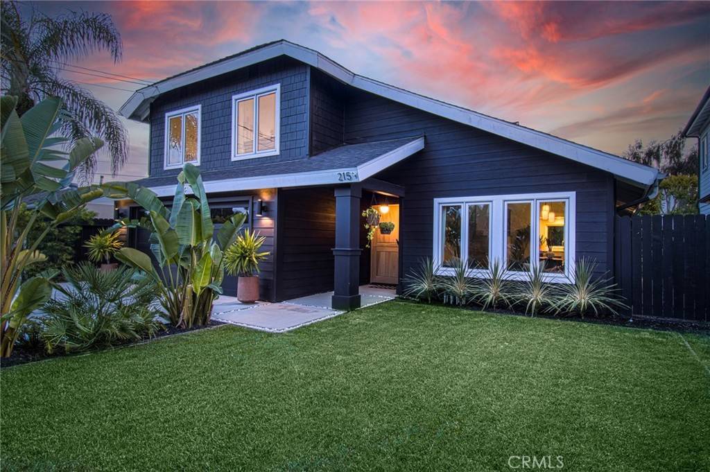 Costa Mesa, CA 92627,215 E 20th ST
