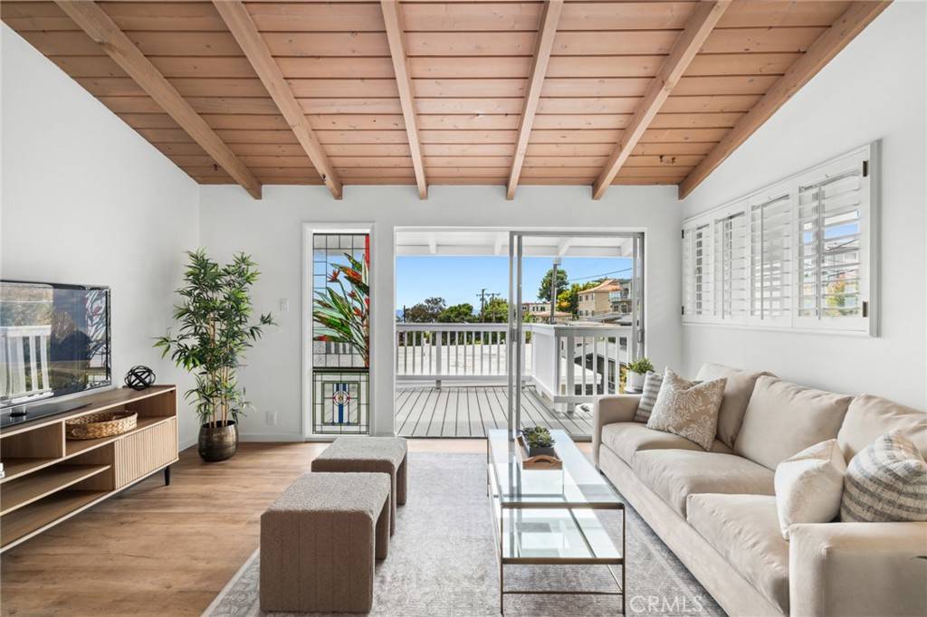 Laguna Beach, CA 92651,135 High Drive