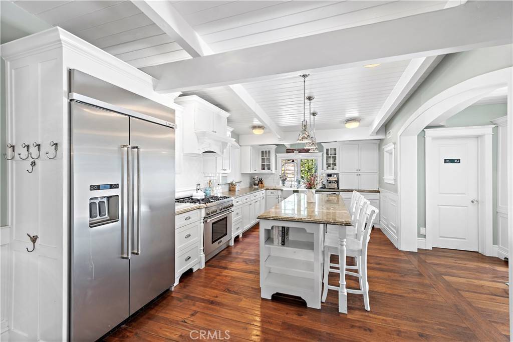 Laguna Beach, CA 92651,2830 Chateau WAY