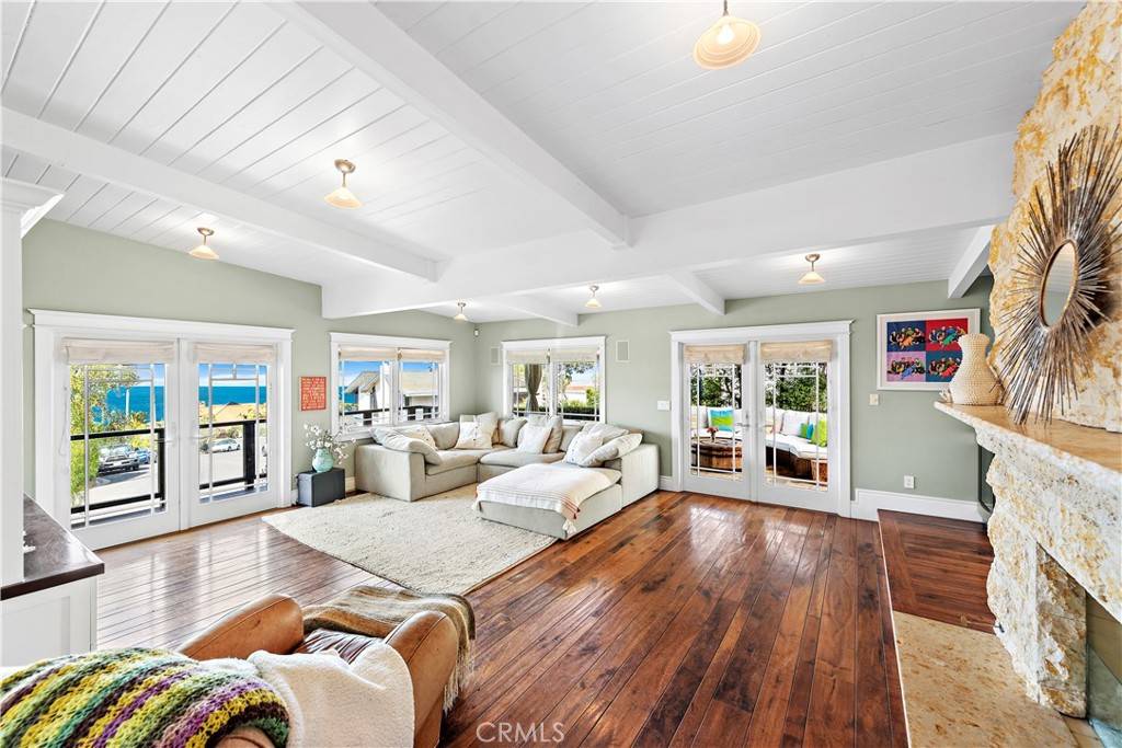 Laguna Beach, CA 92651,2830 Chateau WAY