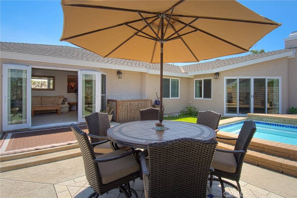 Huntington Beach, CA 92646,21161 Miramar LN