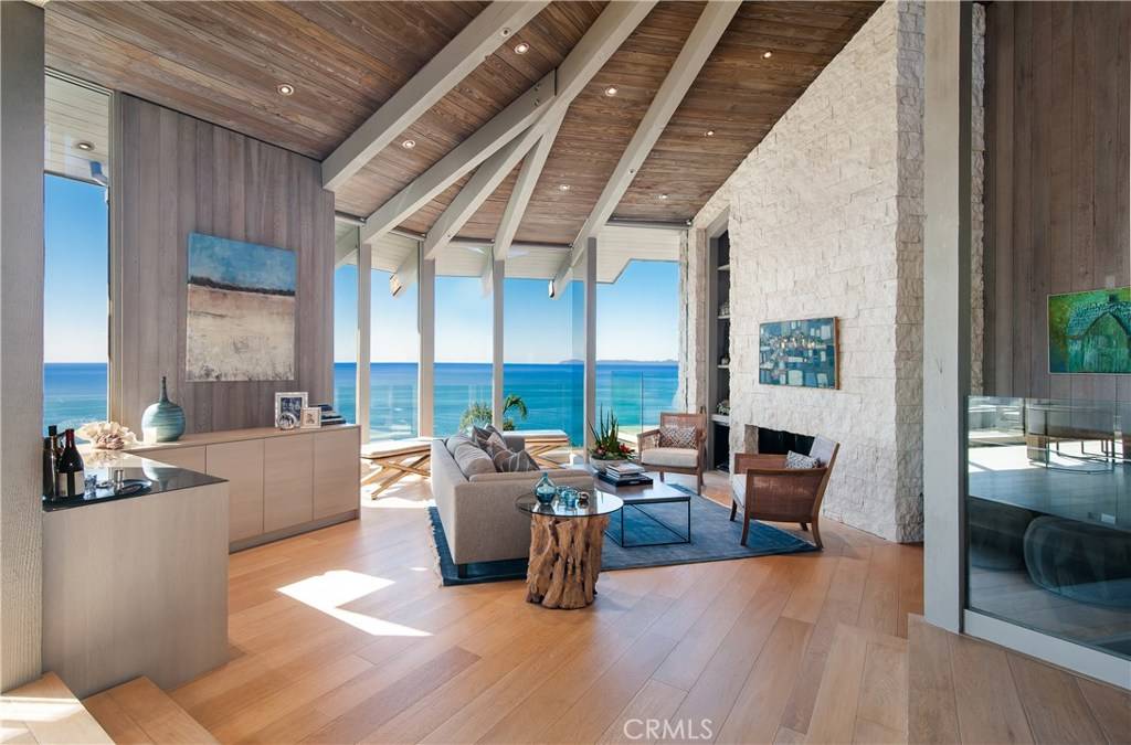 Laguna Beach, CA 92651,709 Kendall DR