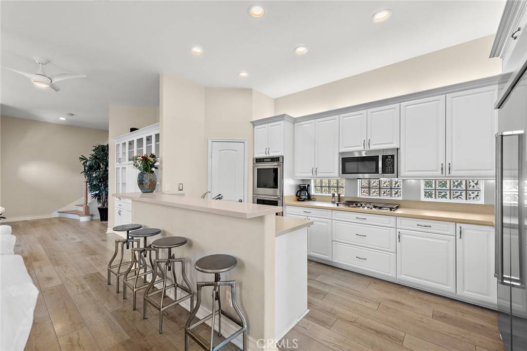 Laguna Beach, CA 92651,438 3 RD ST