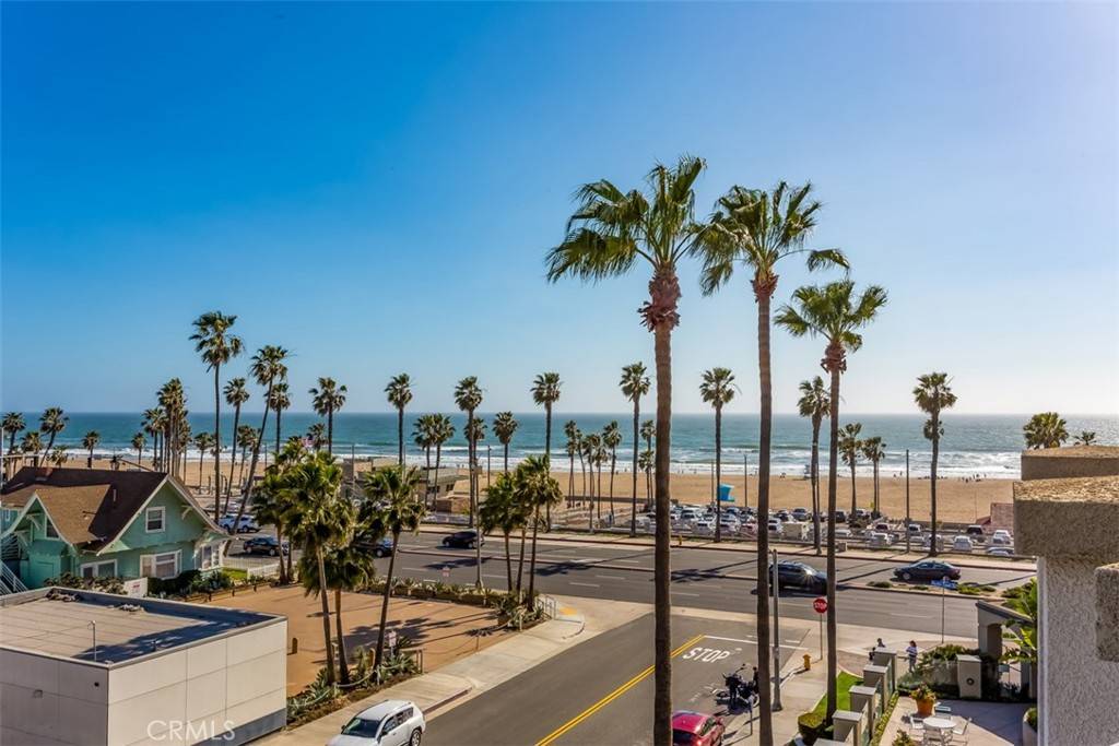 Huntington Beach, CA 92648,200 Pacific Coast HWY #301