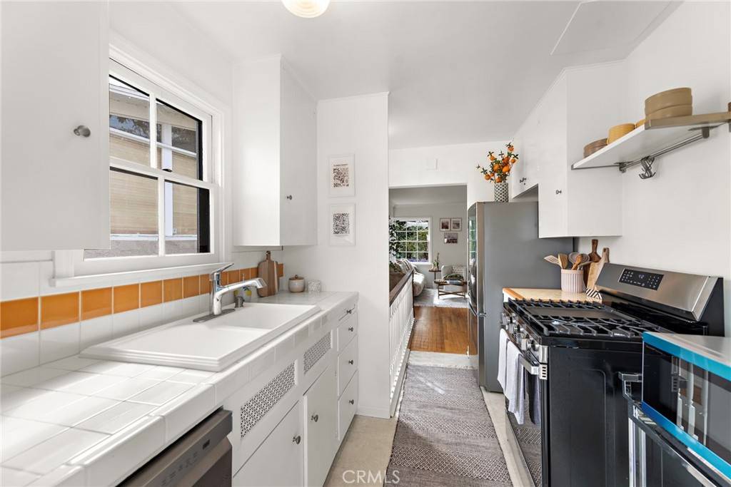 Laguna Beach, CA 92651,189 Lower Cliff DR