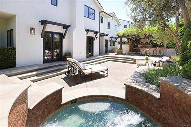 Newport Beach, CA 92663,411 Snug Harbor RD