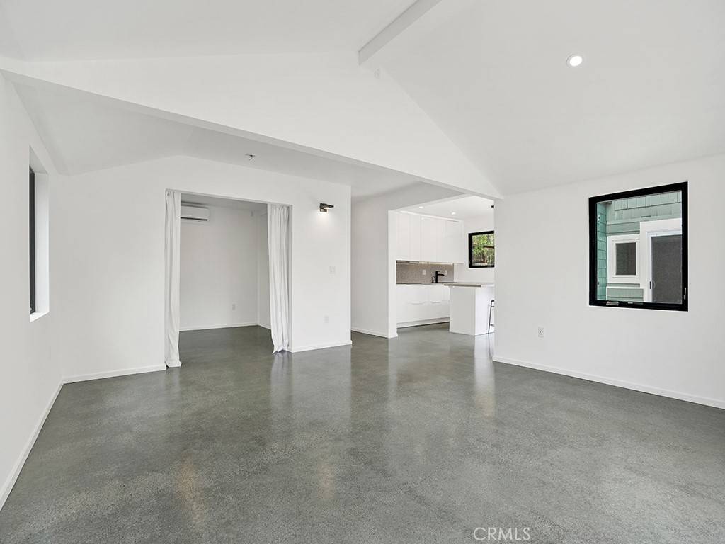 Laguna Beach, CA 92651,31641 3rd AVE