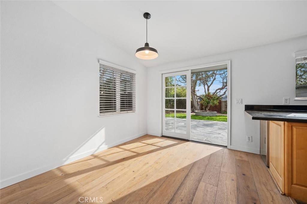 1962 Fullerton AVE Costa Mesa, CA 92627