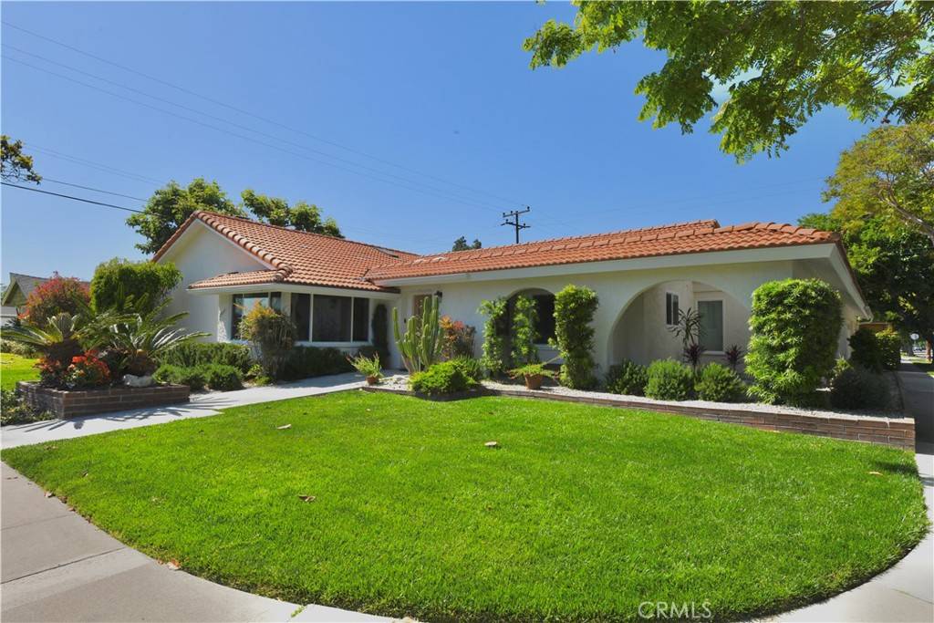 Rossmoor, CA 90720,2821 Tucker LN