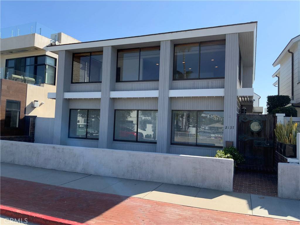 Newport Beach, CA 92661,2137 Channel RD