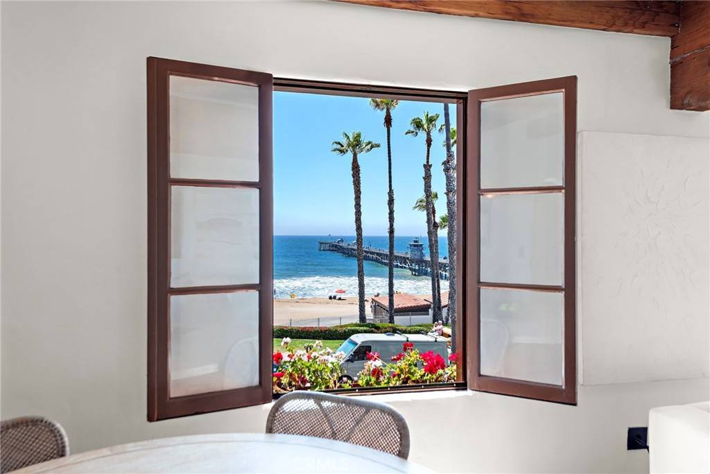 San Clemente, CA 92672,606 Avenida Victoria
