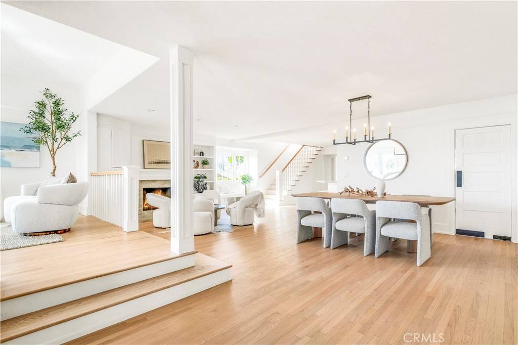 Laguna Beach, CA 92651,432 Holly ST