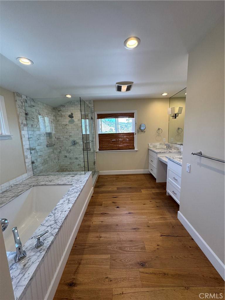 Laguna Beach, CA 92651,455 Hill ST
