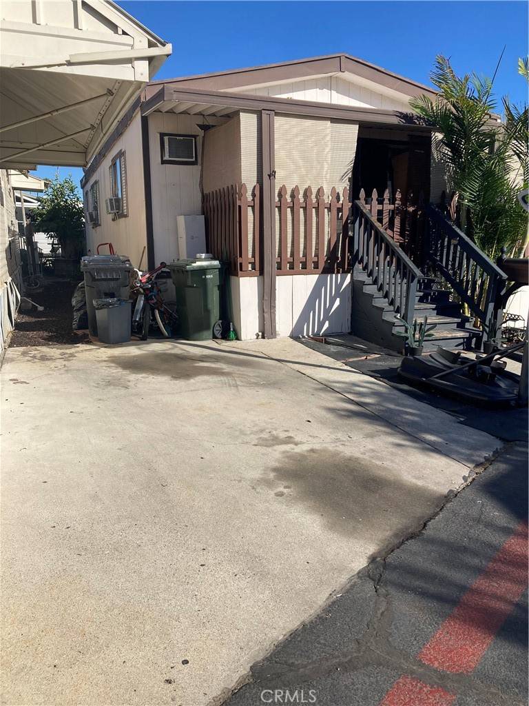 Fullerton, CA 92833,1850 Orangethorpe Avenue #25