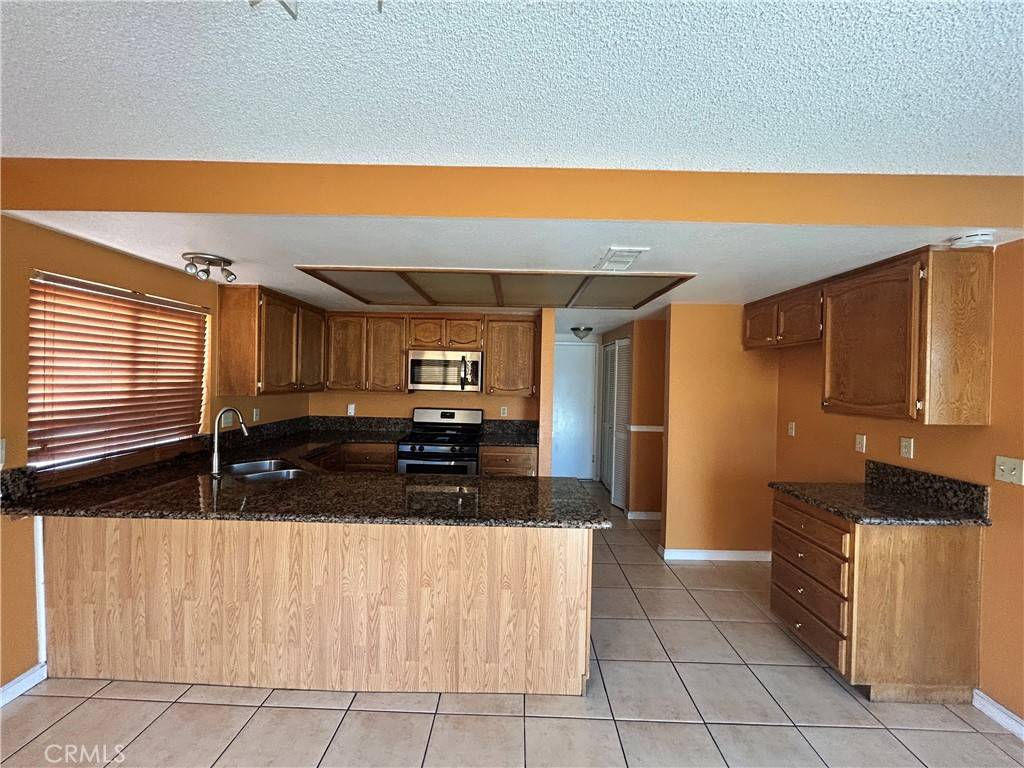 Moreno Valley, CA 92551,24349 Kurt CT