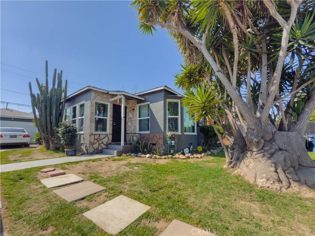 Compton, CA 90221,4810 E San Luis ST