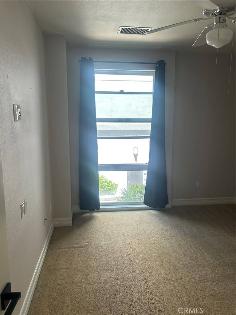 San Diego, CA 92101,525 11th AVE #1201