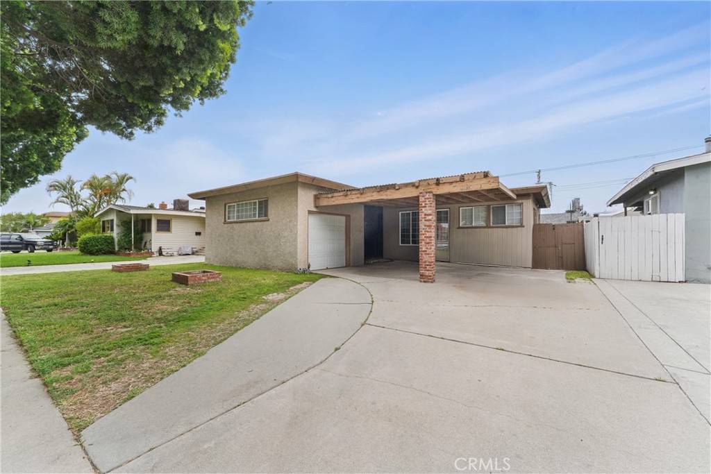 Norwalk, CA 90650,14423 Dumont AVE