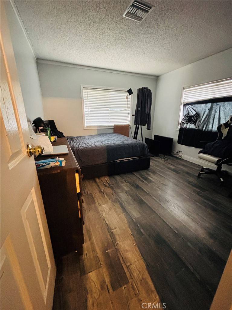 Compton, CA 90220,19009 S Laurel Park RD #472