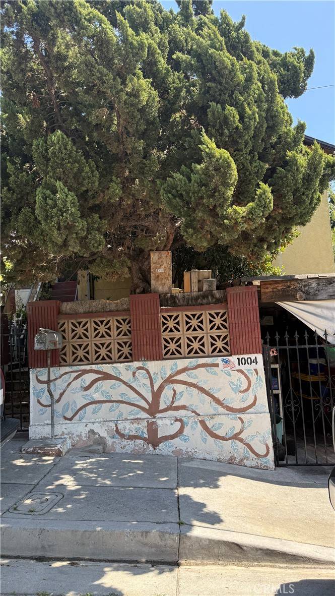 Los Angeles, CA 90063,1004 Geraghty AVE