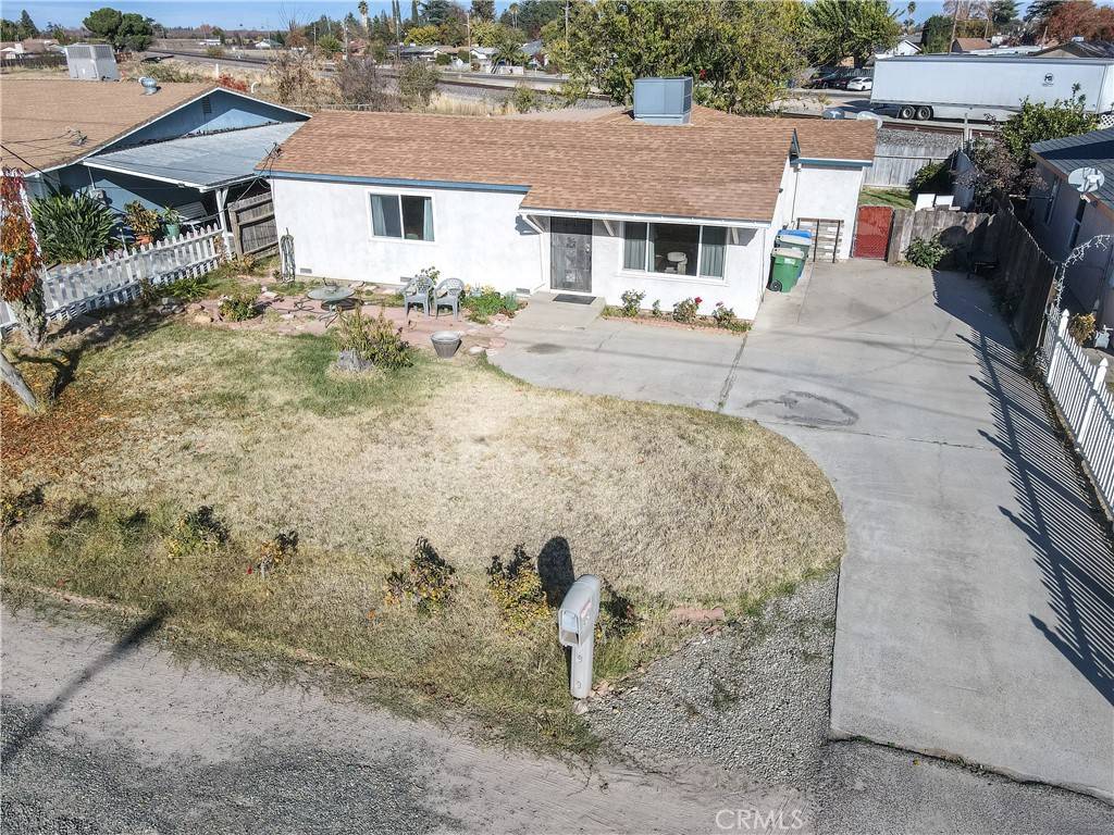 Winton, CA 95388,7406 Walnut AVE