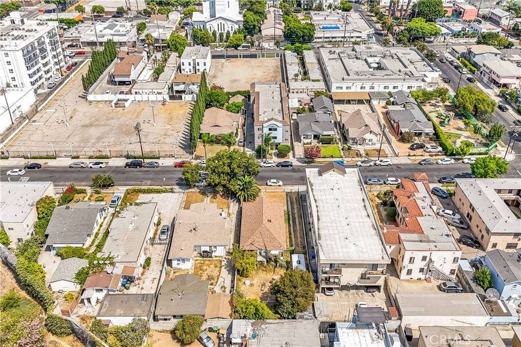 5422 La Mirada AVE Los Angeles, CA 90029