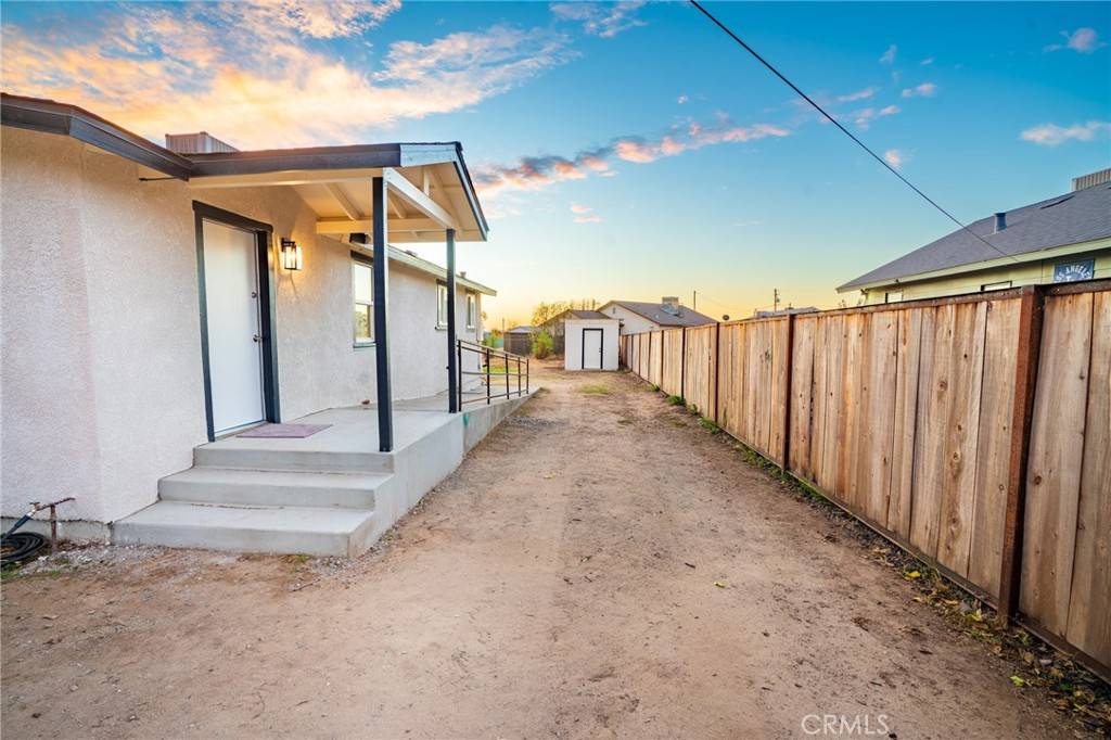 Chowchilla, CA 93610,19538 Palm ST