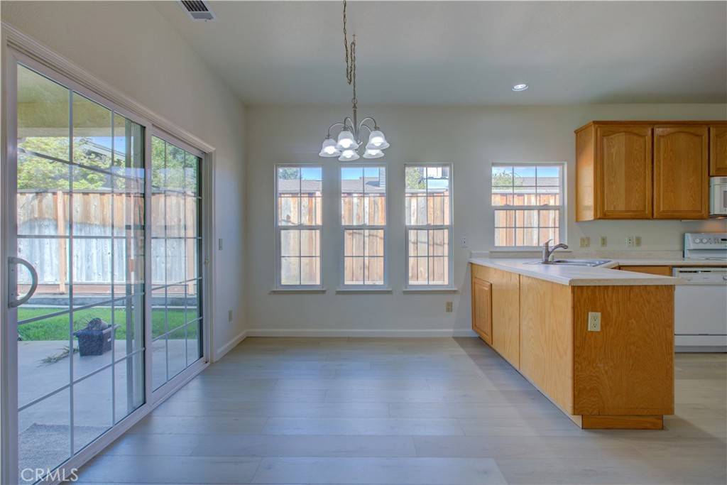 Turlock, CA 95382,2305 Carmichael WAY