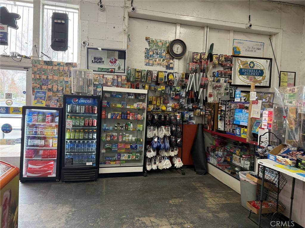 Parlier, CA 93648,766 Fresno ST