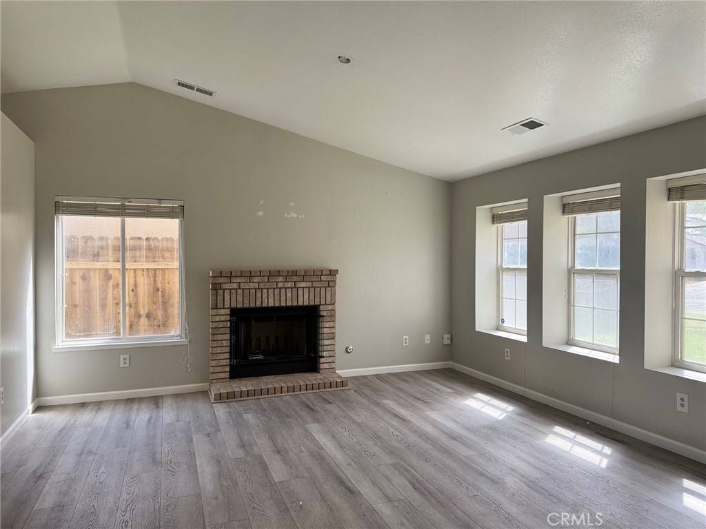 Merced, CA 95348,1825 Creekside DR