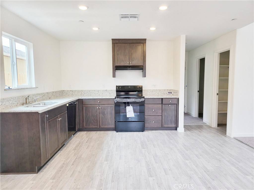 Merced, CA 95341,368 Arpent CT