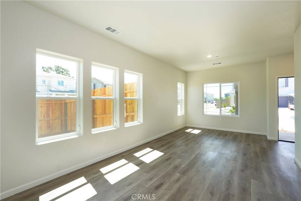 Merced, CA 95341,682 Cadiz AVE