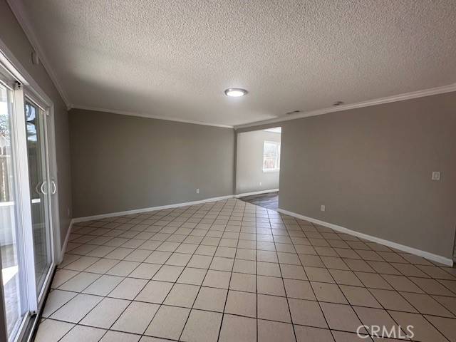 Los Banos, CA 93635,410 Orange AVE