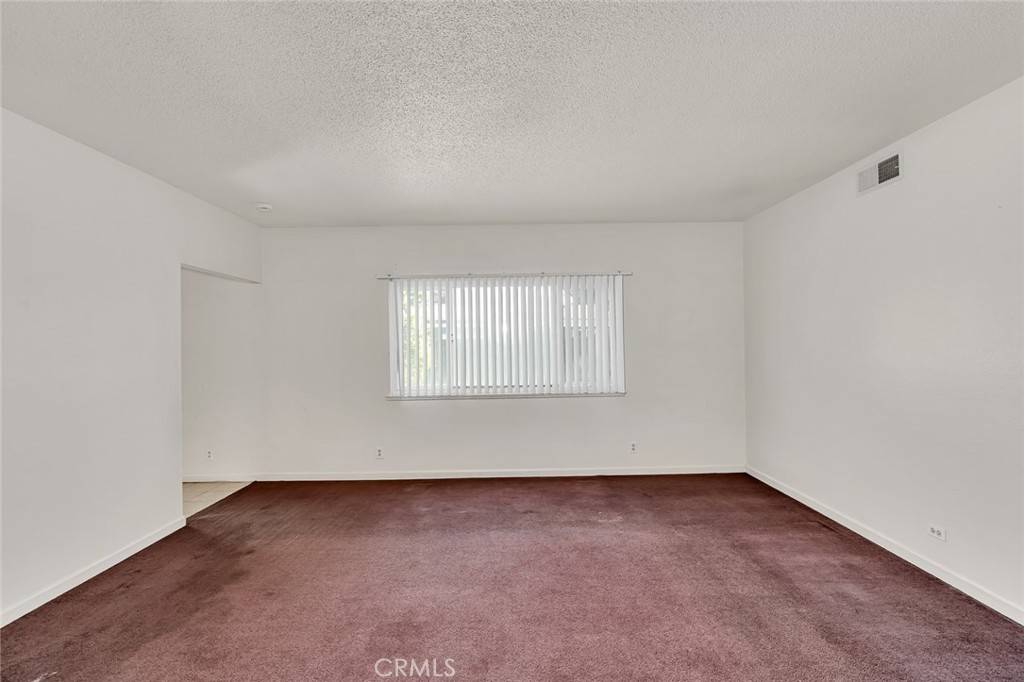 Merced, CA 95340,635 Brookdale DR