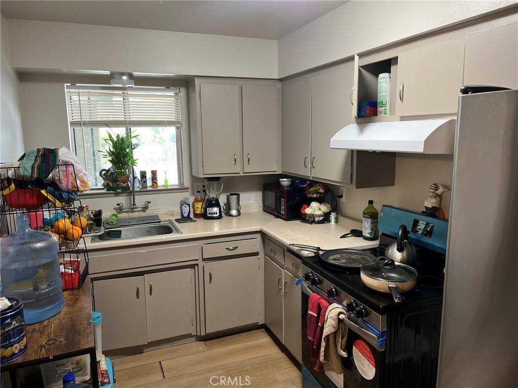 Atwater, CA 95301,1881 Mitchell