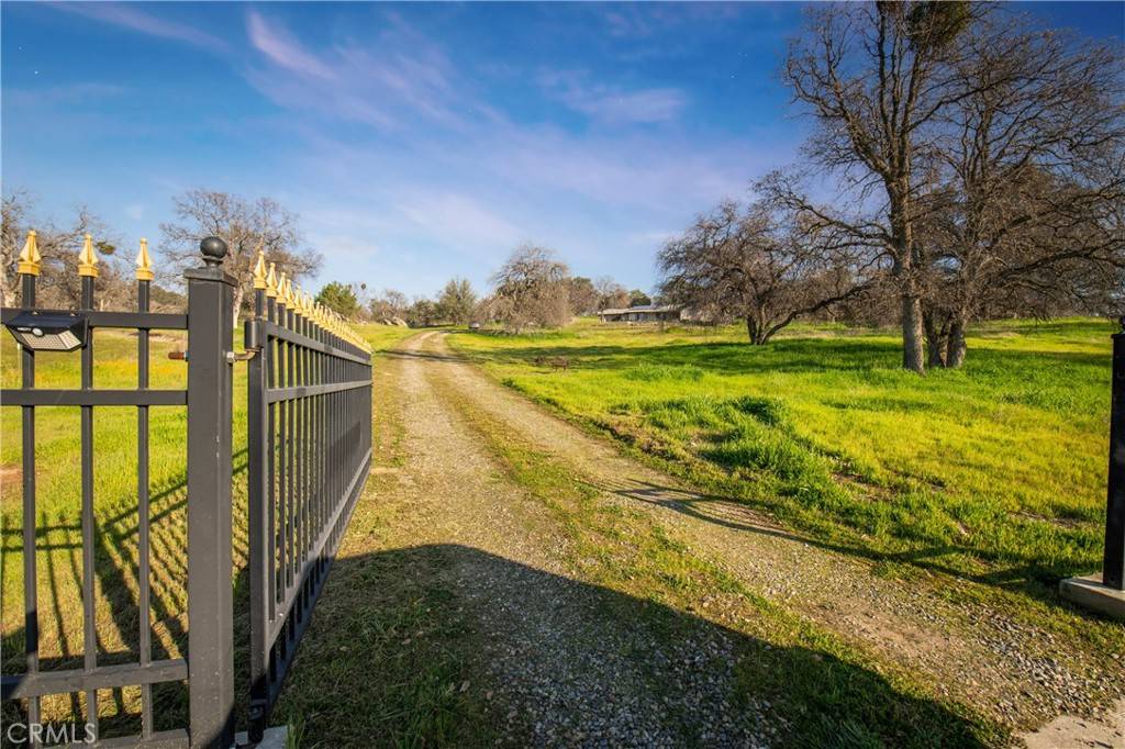 Raymond, CA 93653,33523 Barn Owl RD