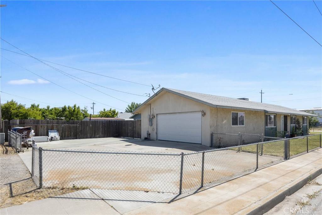 Chowchilla, CA 93610,655 S 3rd ST