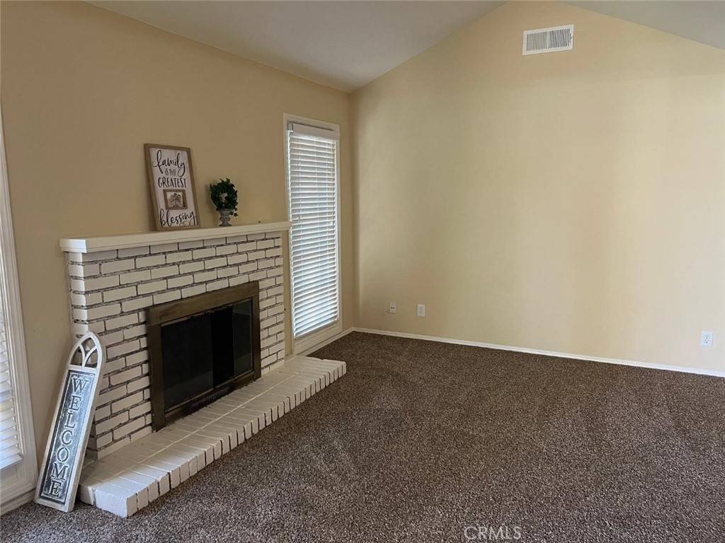 Madera, CA 93637,84 Rosewood CIR
