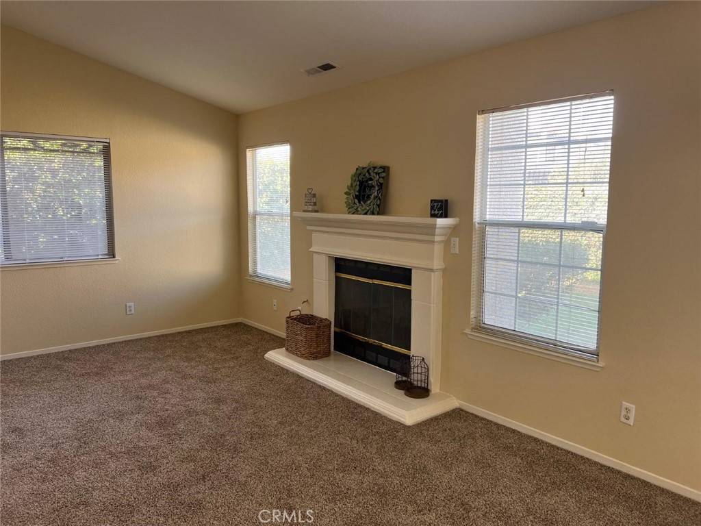 Madera, CA 93637,64 Rosewood CIR