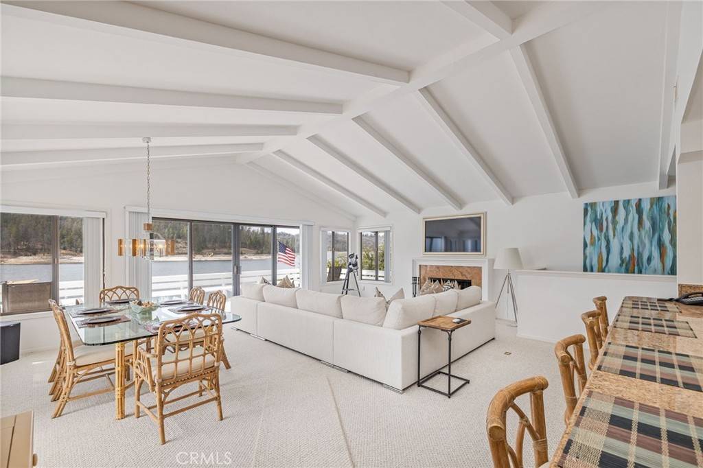 Bass Lake, CA 93604,39118 Lake DR