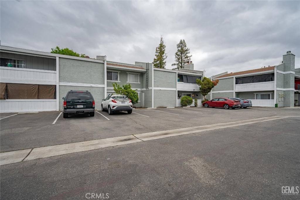 Bakersfield, CA 93309,5001 Appleblossom DR #A